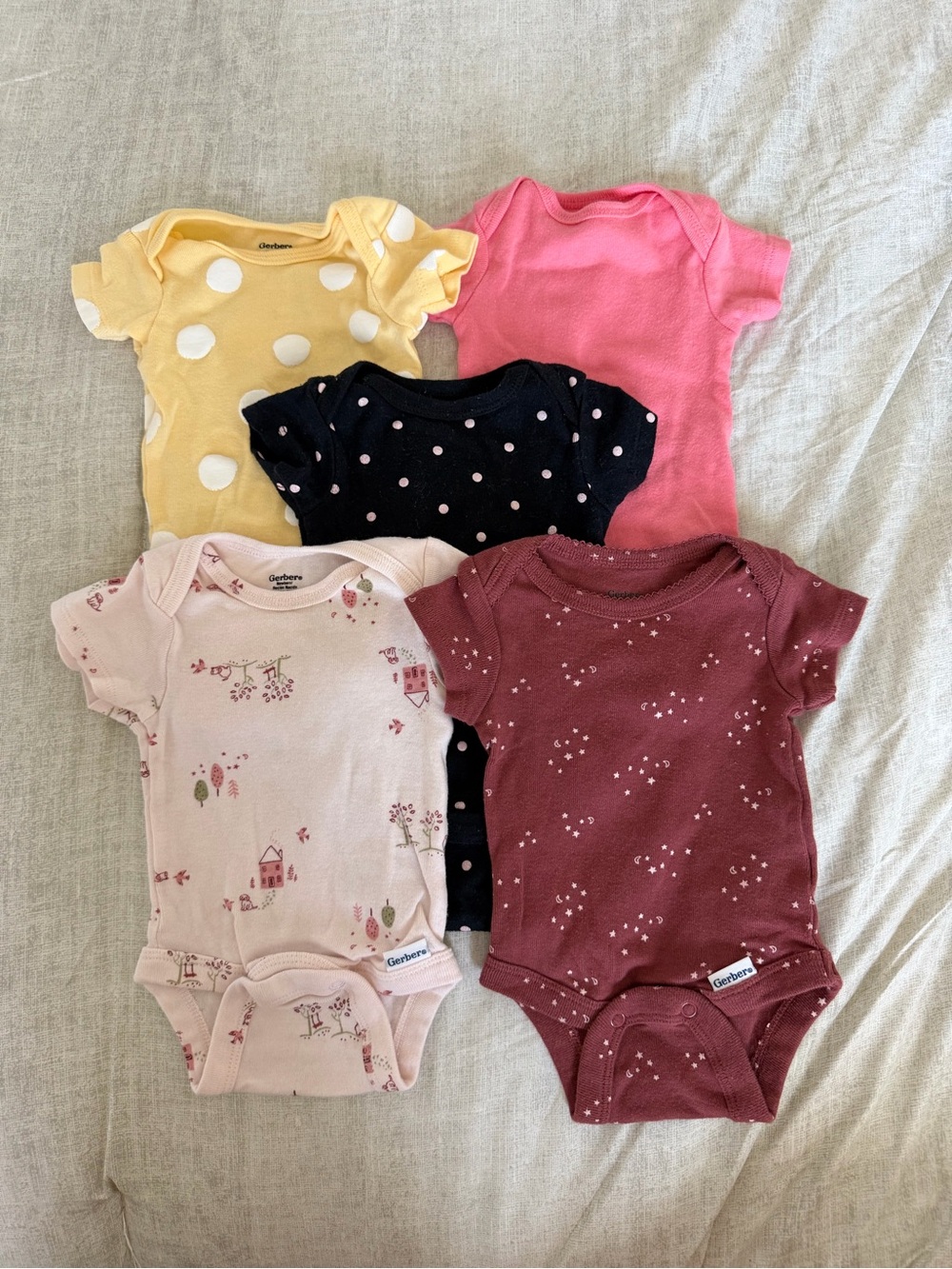 Gerber Baby Bodysuit Onesies Set of 5 (NB)